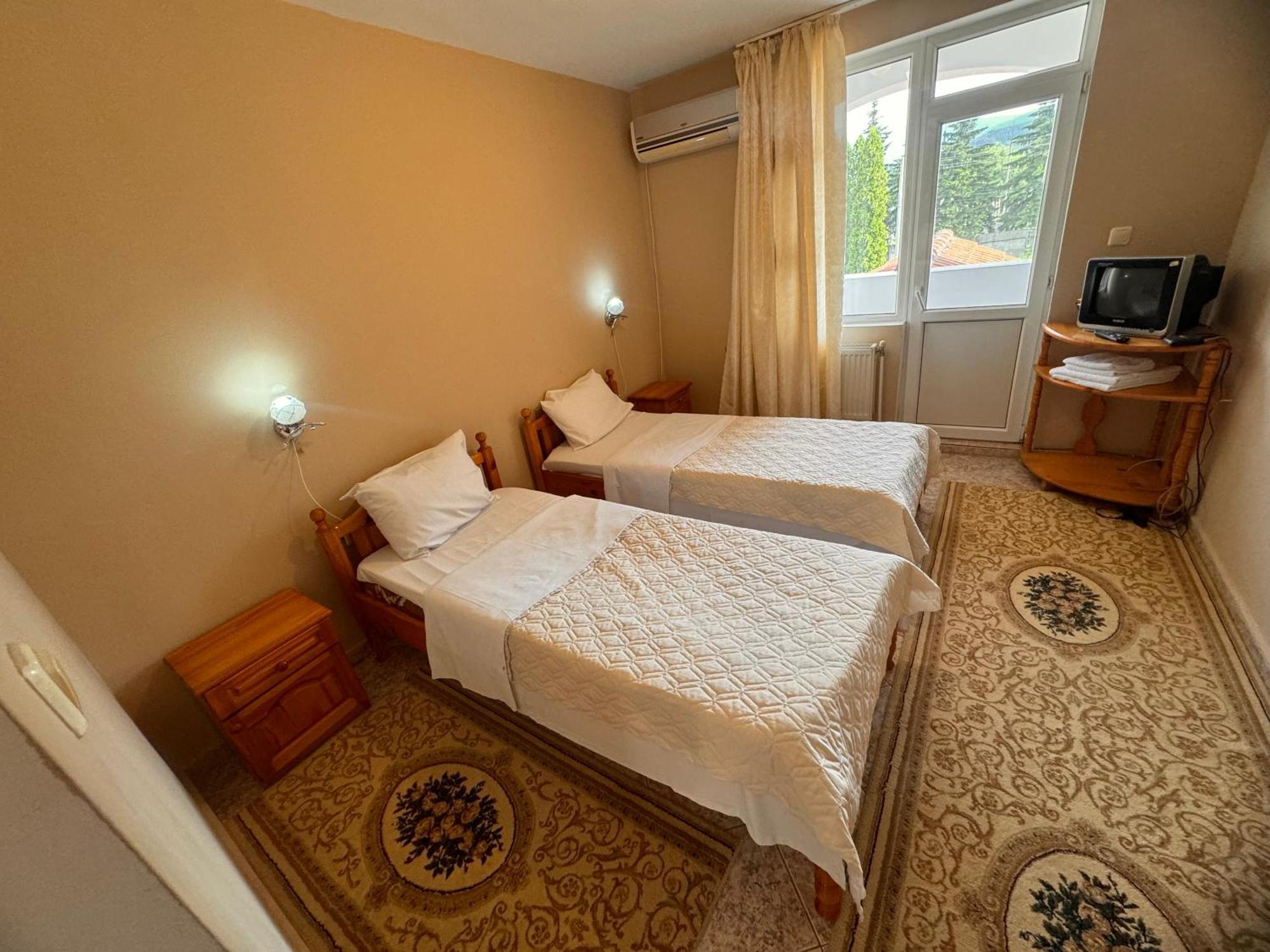 Motel International เบอร์โควิทซา ภายนอก รูปภาพ